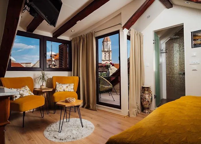 Old Town Villa Trogir Stars With Free Parking